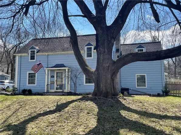 106 Guilford Rd, Syracuse, NY 13224