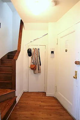 Rented by JK Dansar Corp | media 7