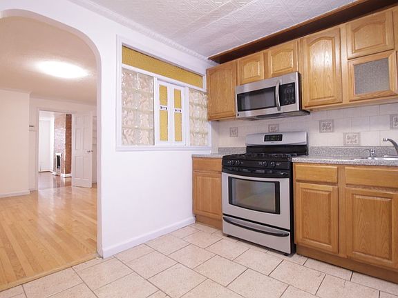 5th image of 2137 Pacific St #1