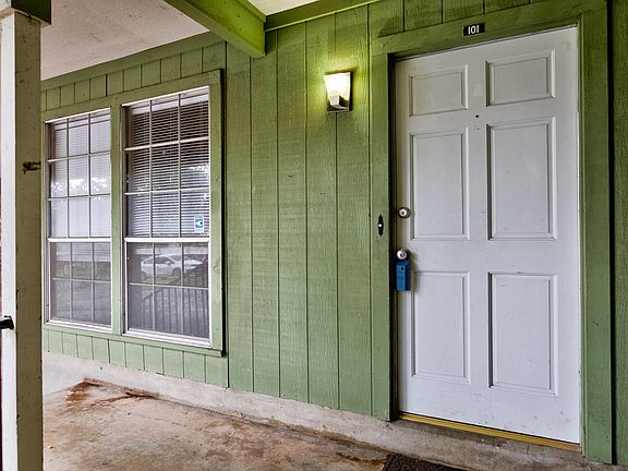 4th image of 8100 Sonnet Ave #101