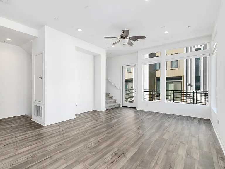 180 Sawbuck — Photo 18