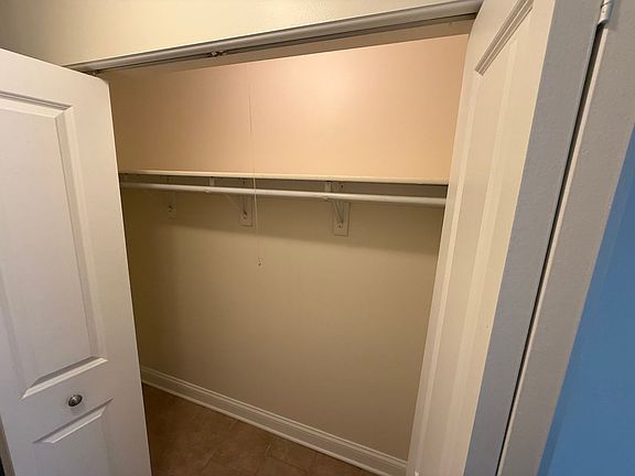 5th image of 6633 N Sheridan Rd APT 312