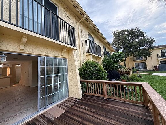 3rd image of 7501 Gallineta Ct