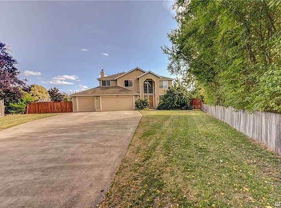 2nd image of 4016 212th Street Ct E
