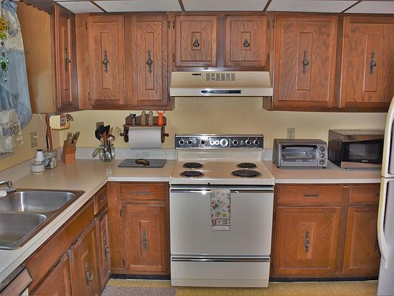 4th image of 201 Saint Lucie Ln APT 503