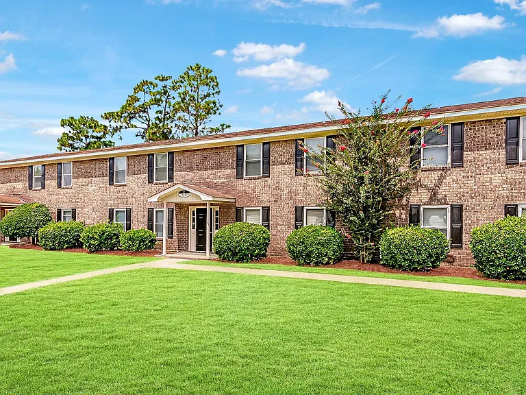 Villas At Summer Creek — Photo 15