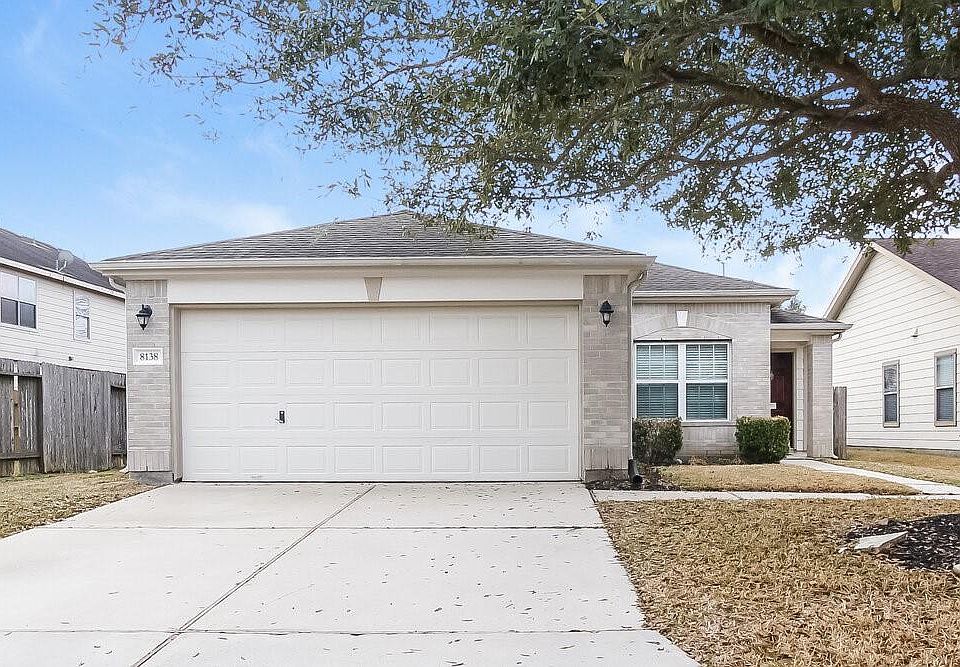 1st image of 8138 Sanders Glen Ln