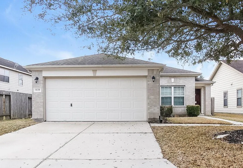 8138 Sanders Glen Ln