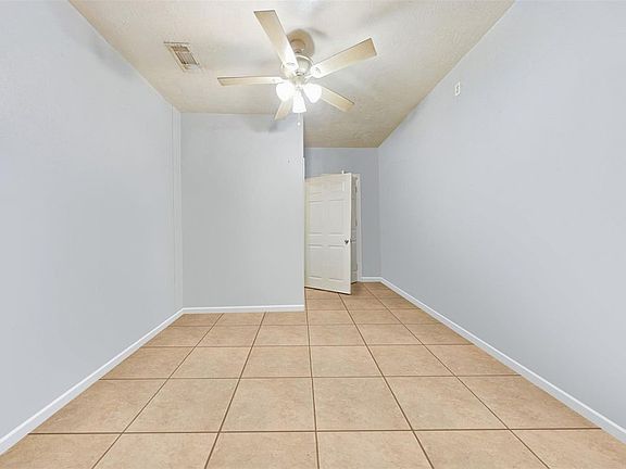 3rd image of 8169 Garland St #B