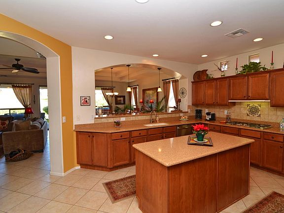 5th image of 63132 E Harmony Dr