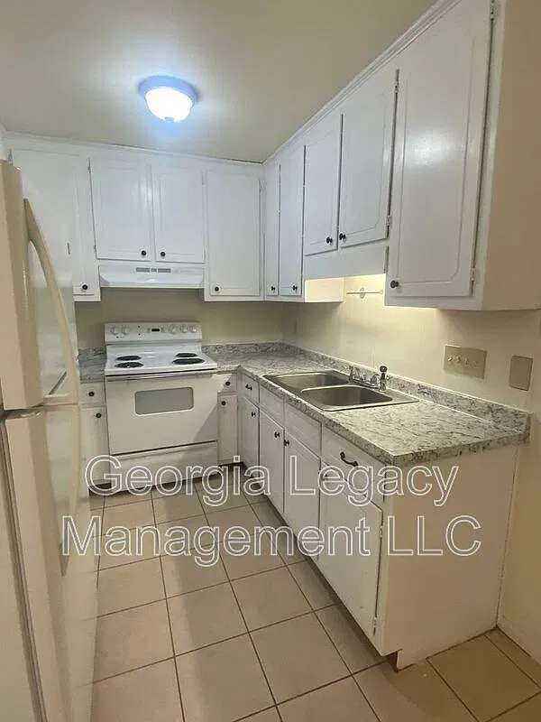 272 Lawrenceville St — Photo 3