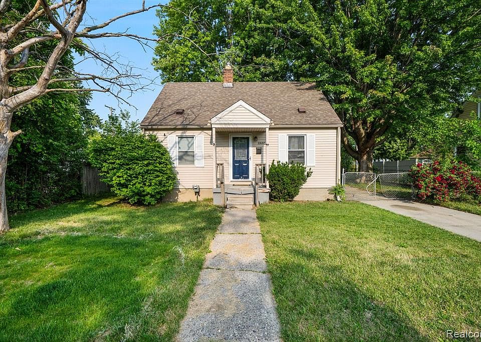 22127 Tuscany Ave, Eastpointe, MI 48021 Zillow