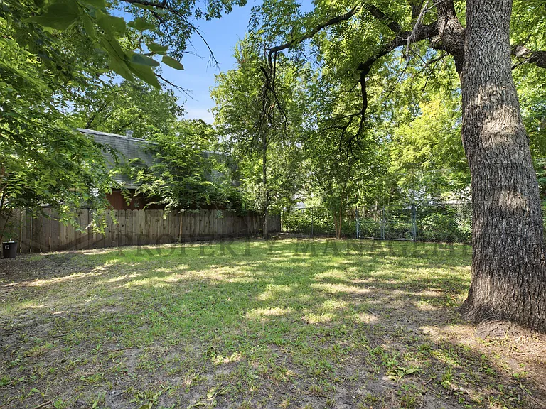 525 S Chautauqua Ave — Photo 15