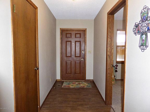 3rd image of 350 22nd St SE APT 206