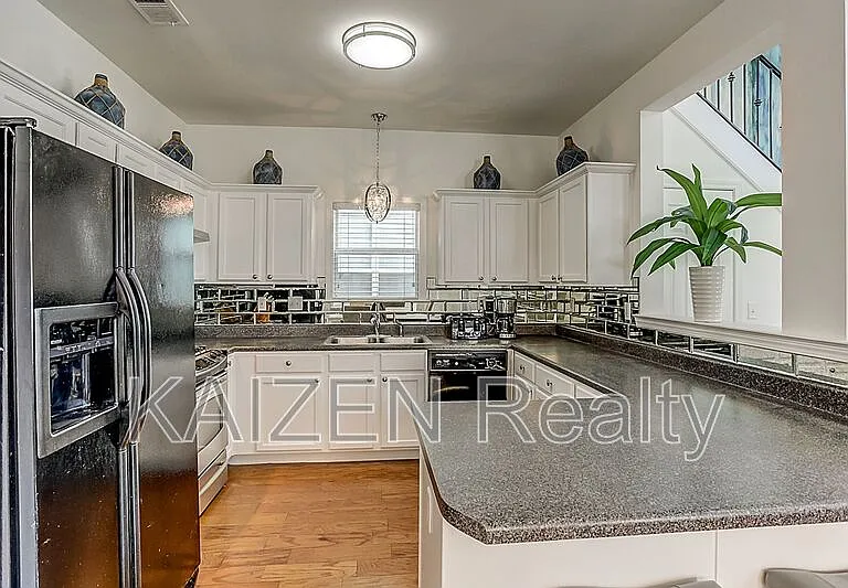 1338 Harbor Park Dr — Photo 21