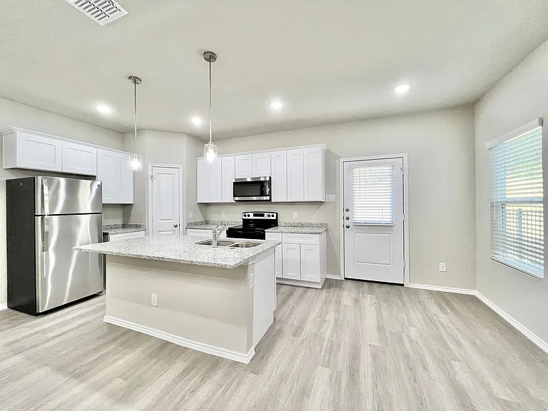3501 E Renfro St #122 — Photo 5