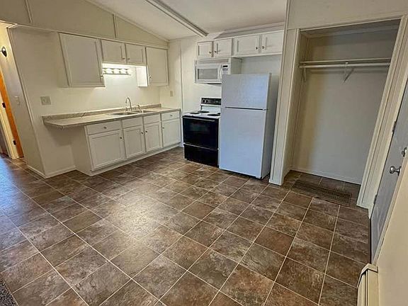 5th image of 306 Haskell St