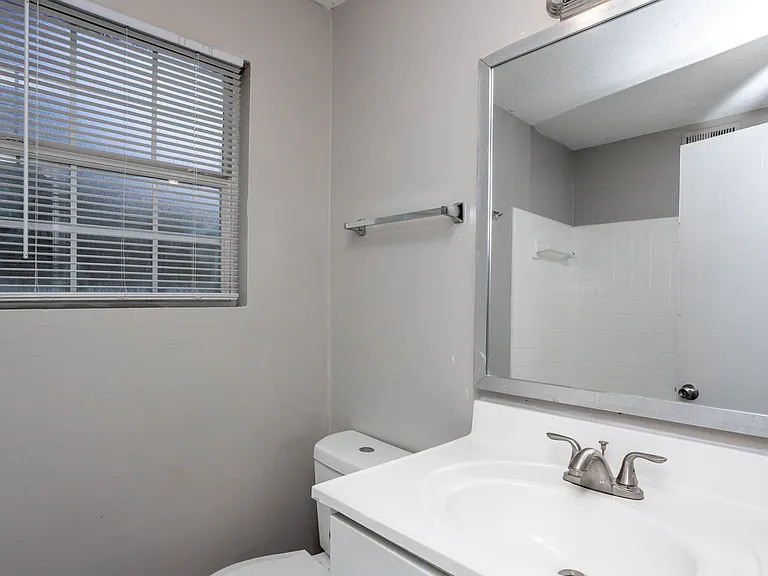 Avondale Townhomes — Photo 32