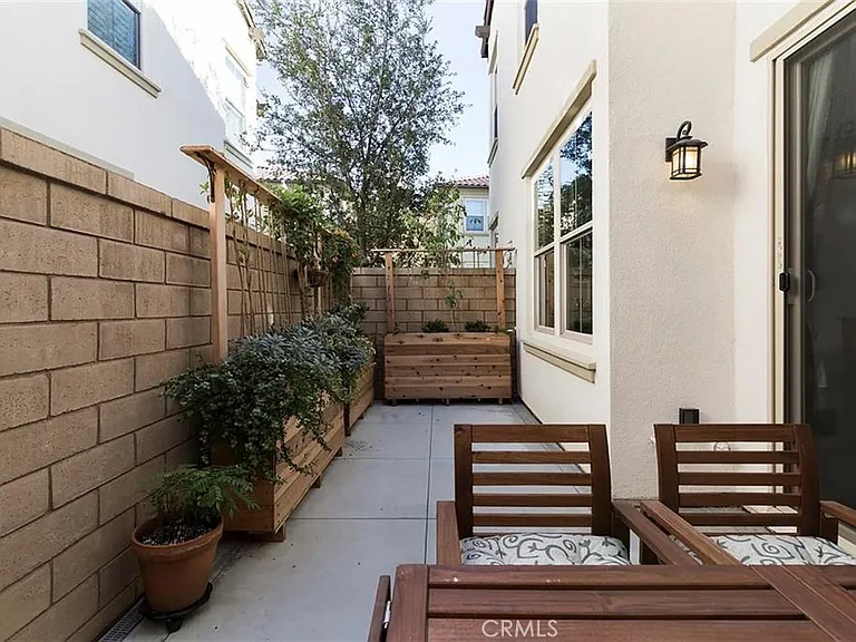 88 Agave — Photo 11