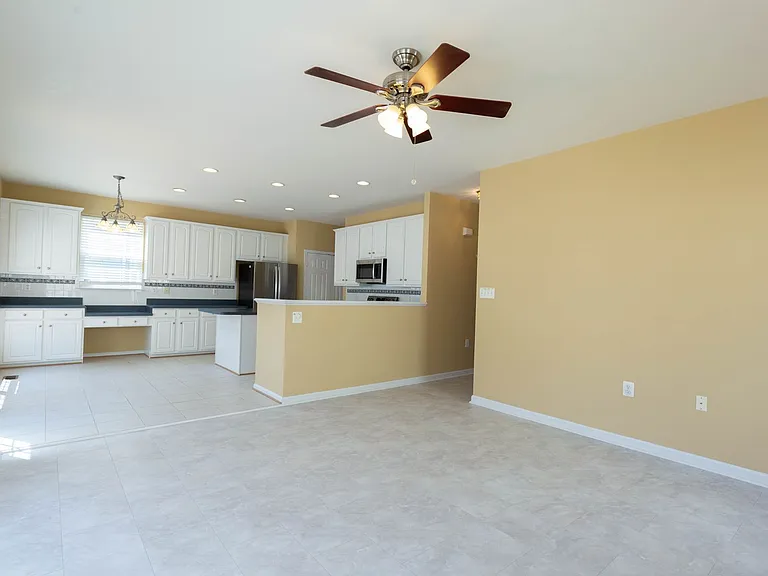 341 Bullskin St — Photo 7