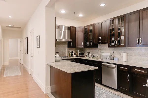 Rented by Sapo Group | media 4