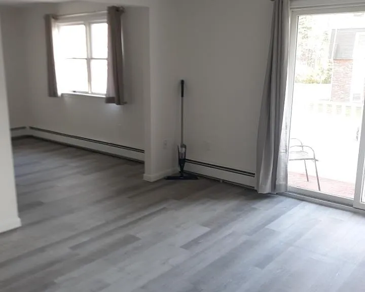 430 Grandview Ave #14 — Photo 9
