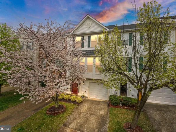 9405 Lanae Ln, Manassas Park, VA 20111