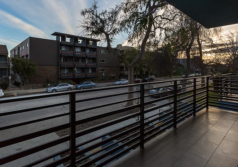 11269 Camarillo St #405 — Photo 36