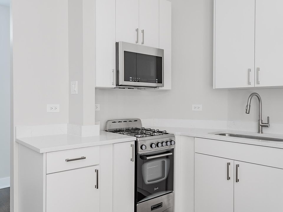 1st image of 5066 N Wolcott Ave #2N