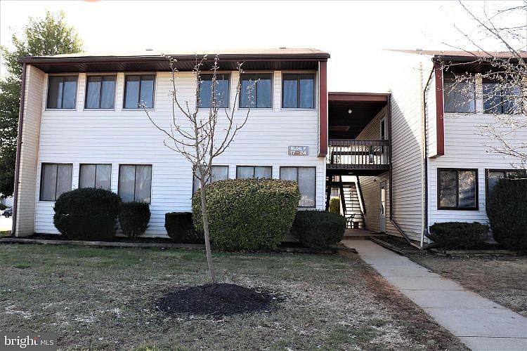 1st image of 22 Avon Dr #F