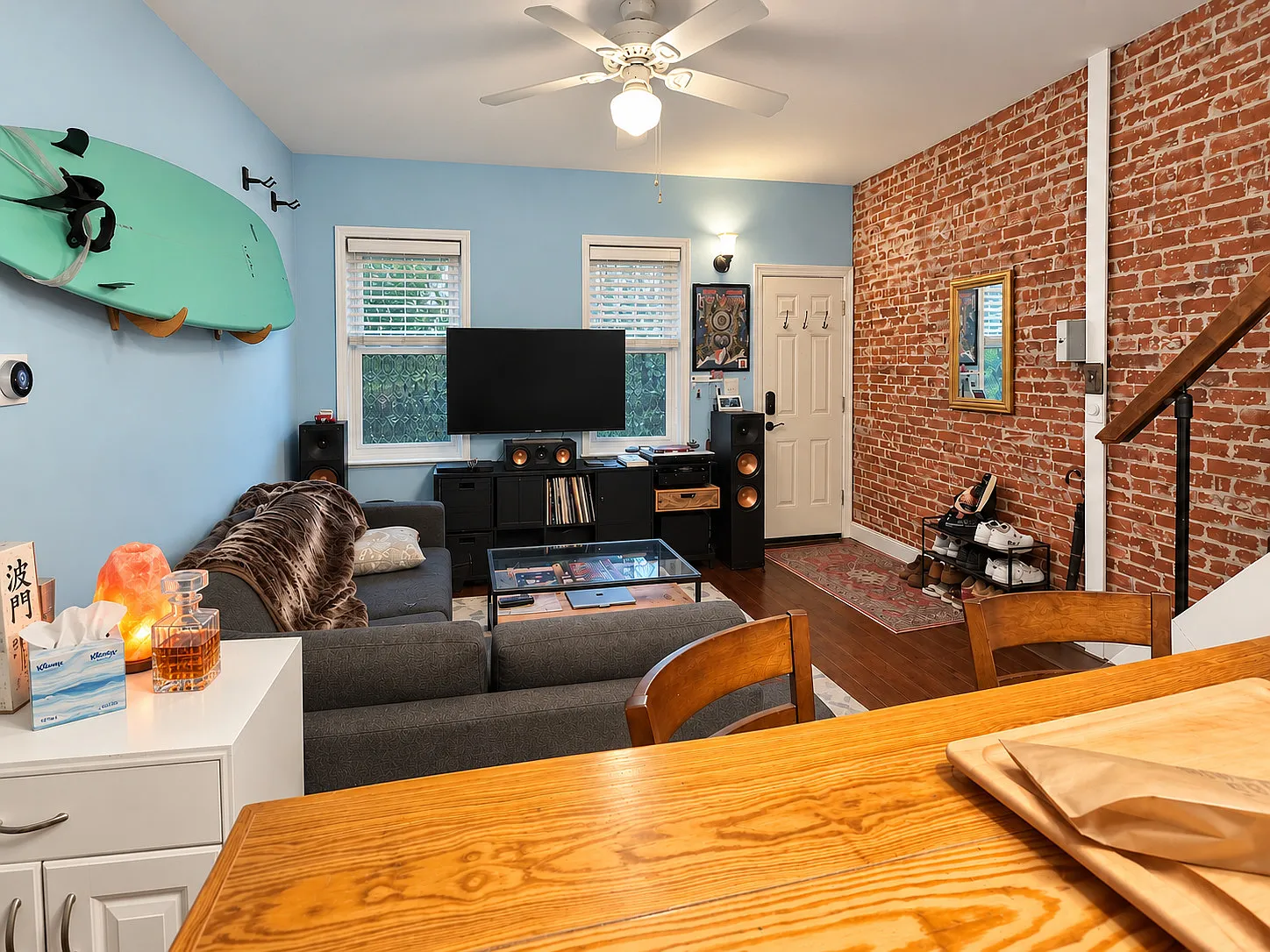 Modern 1-Bedroom Bella Vista Home with Central Air, In-Unit Laundry & Private Patio — Photo 2