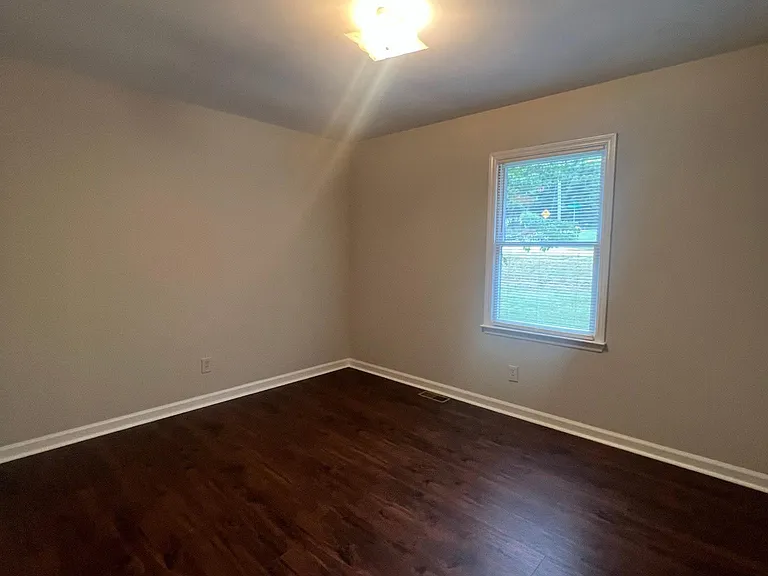 309 Elmhurst Ave — Photo 15