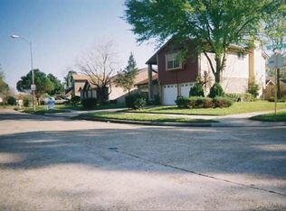 11467 Stoughton Dr, Houston, TX 77066