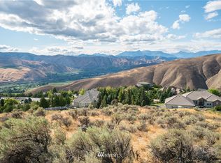 4194 April Dr, Wenatchee, WA 98801