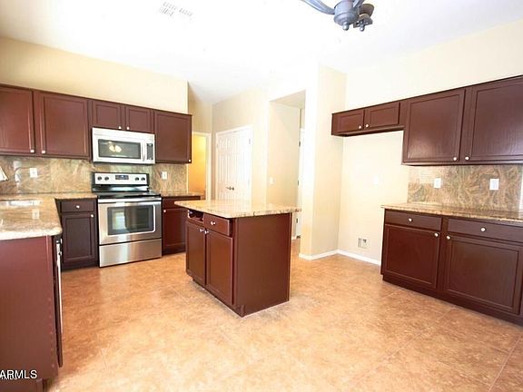 4th image of 40435 N Acadia Ct