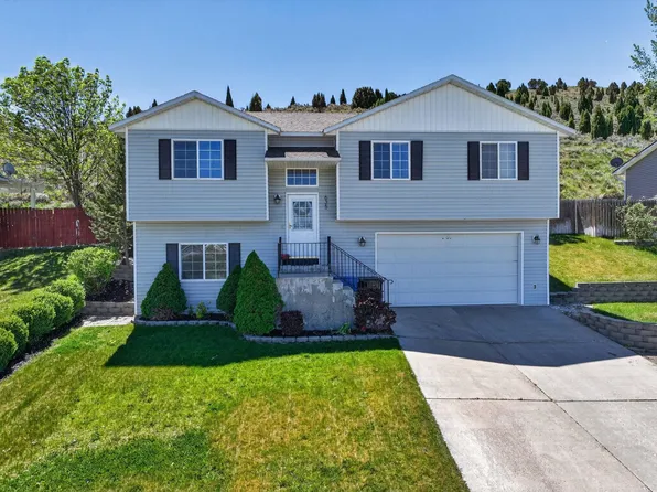 635 Canyon Dr, Pocatello, ID 83204