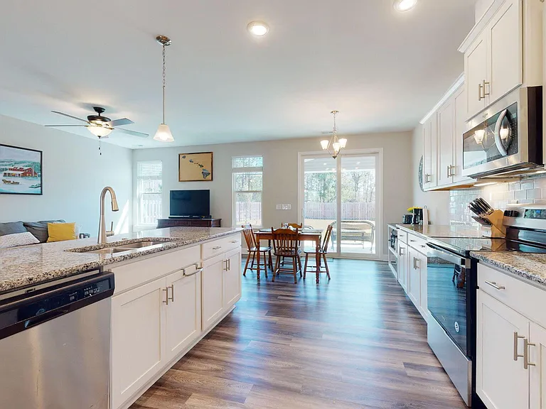 912 W Arboria Dr — Photo 20