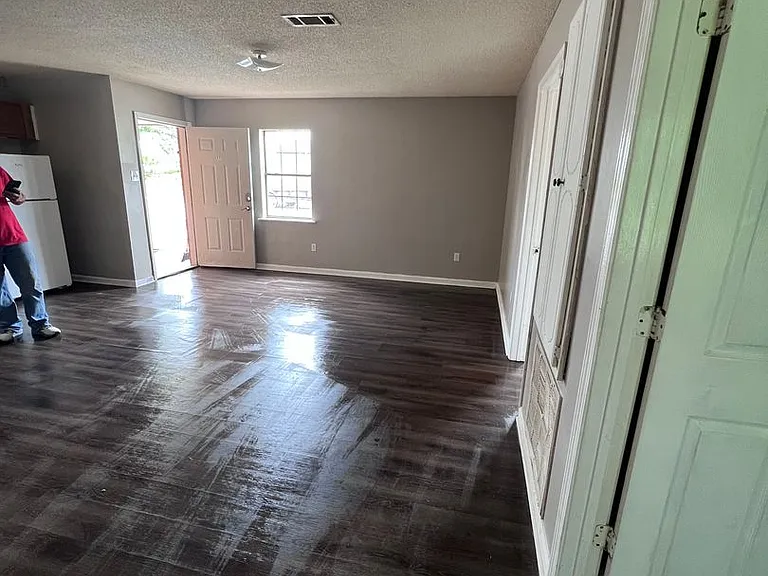 250 Ivie Ln — Photo 6