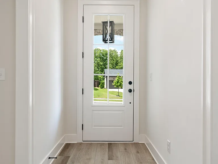 4652 Silas Ave — Photo 4