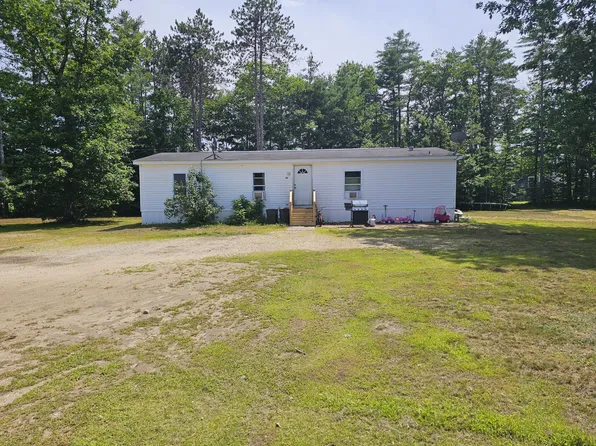 40 Clover Lane, Paris, ME 04281