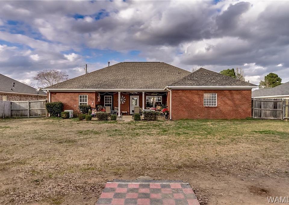 2nd image of 2639 Stardust Dr