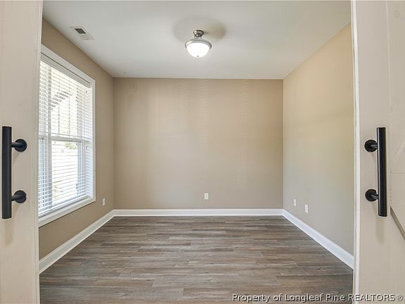 5th image of 140 Birch Ave