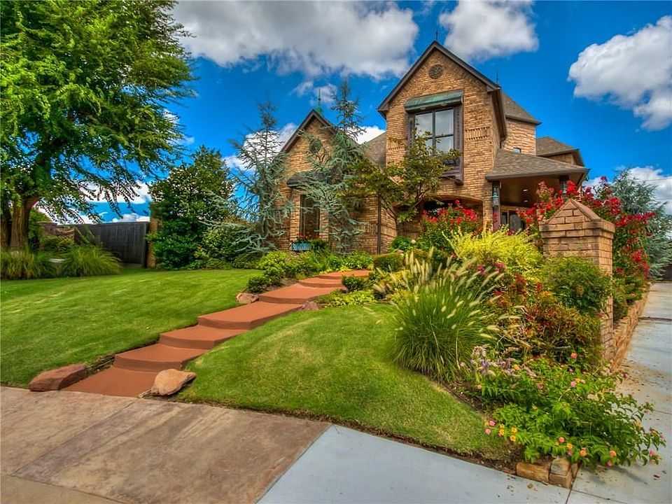 1st image of 2204 E Overholser Ct