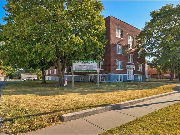 5th image of 915 E Elm St #65639523a