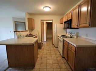 750 W Packer Ave #A, Oshkosh, WI 54901