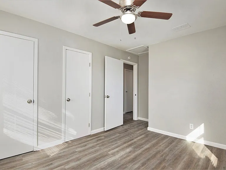 408 Dawson Cir #B — Photo 14