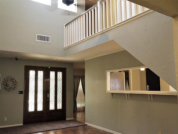 4th image of 1214 Dominion Dr