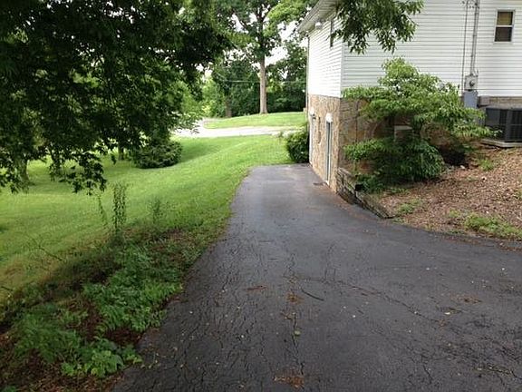 2nd image of 104 Shady Ln #A