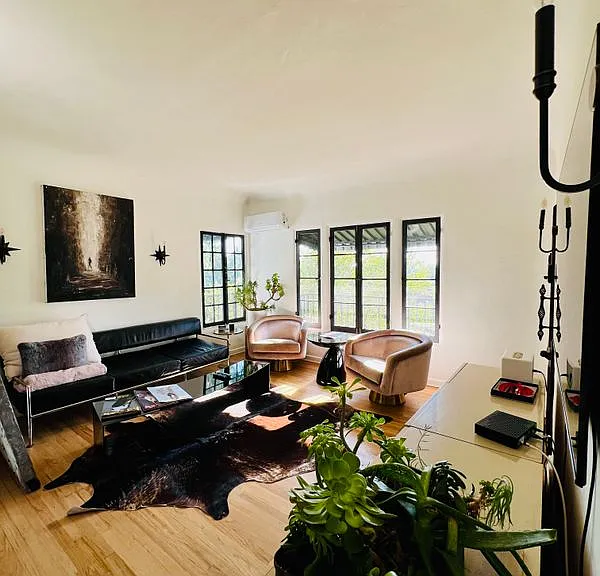 3934 Fernwood Ave — Photo 6