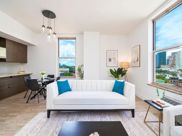 10 Regent St APT 807, Jersey City, NJ 07302